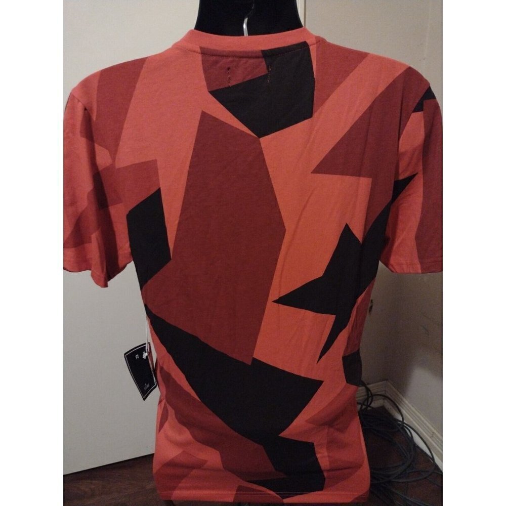 NWT New RS1NE Scrilla Graphic Logo Print T-shirt True Size Is Large L Red S/S - Picture 6 of 12